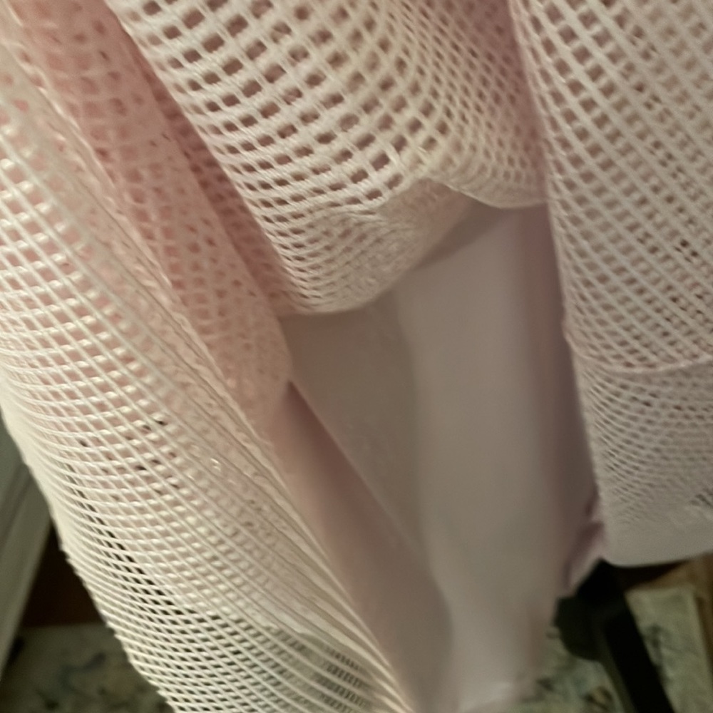 Alfani pink midi skirt with mesh overlay.NWT. Size Medium. Lovely. - Picture 3 of 5